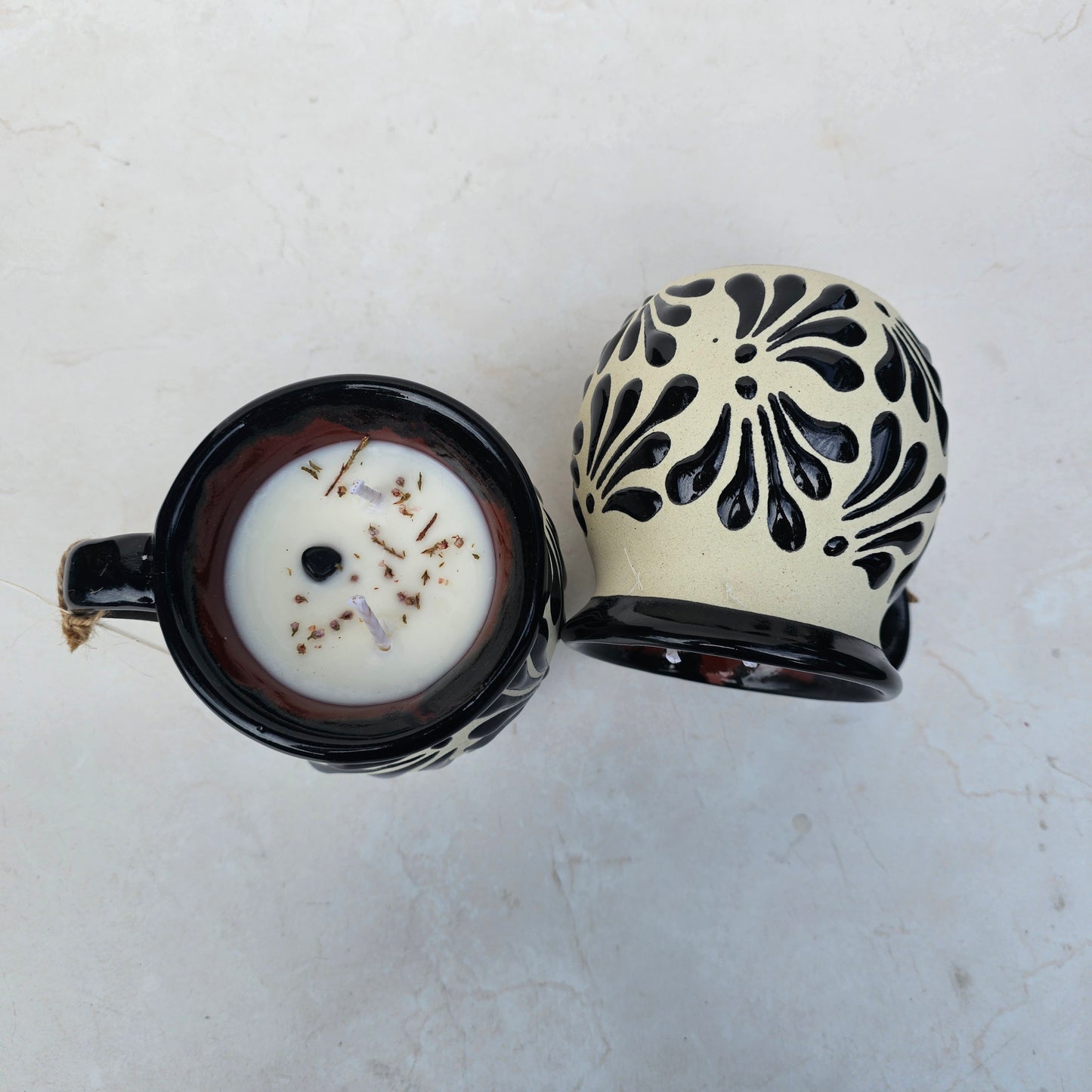 Black & White Taza Candle
